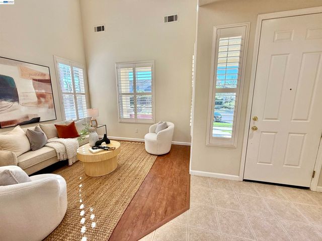 529 Chestnut St, Brentwood, CA 94513