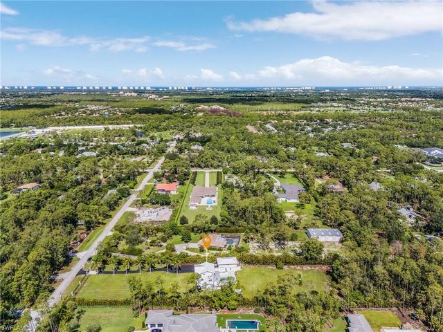 6155 Standing Oaks LN, Naples, FL 34119