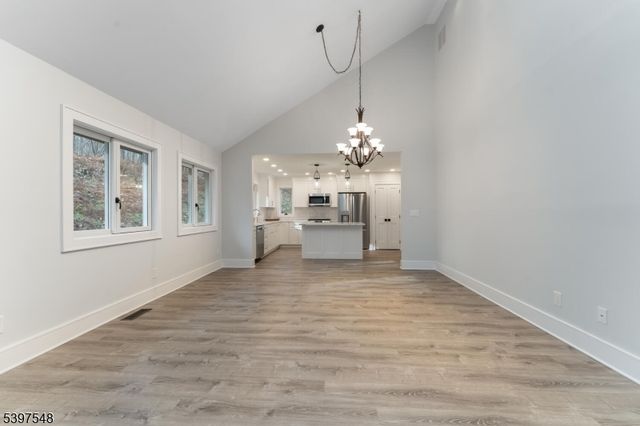 319 Sweet Hollow Rd, Holland Twp., NJ 08848