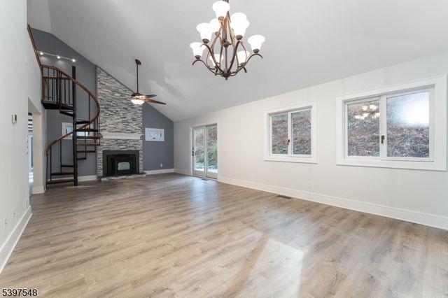 319 Sweet Hollow Rd, Holland Twp., NJ 08848