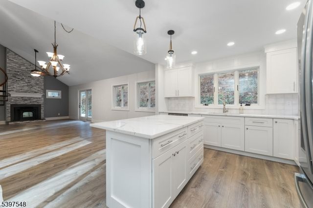 319 Sweet Hollow Rd, Holland Twp., NJ 08848