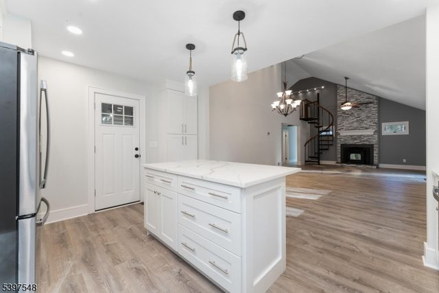 319 Sweet Hollow Rd, Holland Twp., NJ 08848