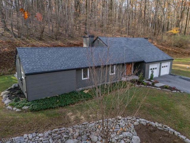 319 Sweet Hollow Rd, Holland Twp., NJ 08848