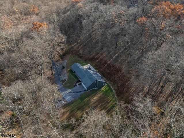319 Sweet Hollow Rd, Holland Twp., NJ 08848