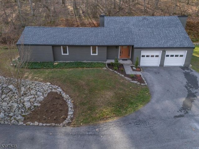 319 Sweet Hollow Rd, Holland Twp., NJ 08848