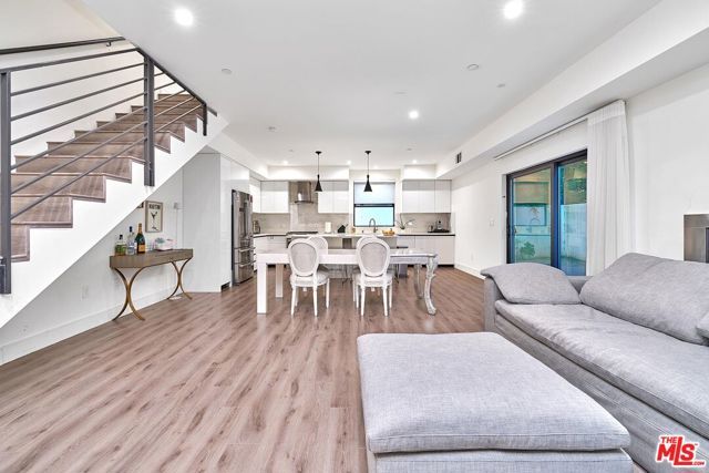 829 N Martel Avenue 5, Los Angeles, CA 90046