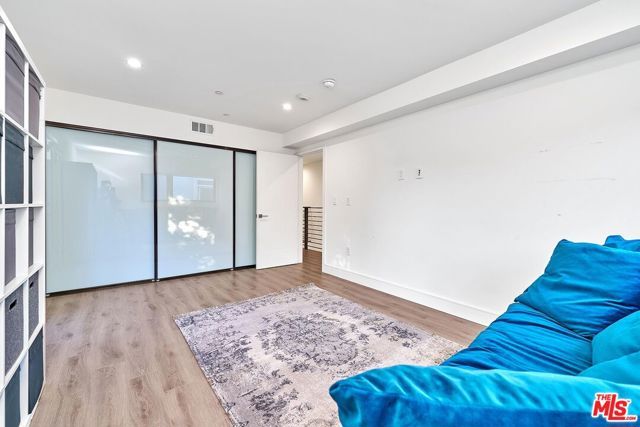 829 N Martel Avenue 5, Los Angeles, CA 90046