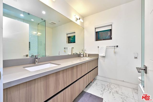 829 N Martel Avenue 5, Los Angeles, CA 90046