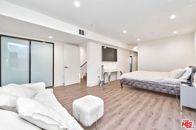 829 N Martel Avenue 5, Los Angeles, CA 90046