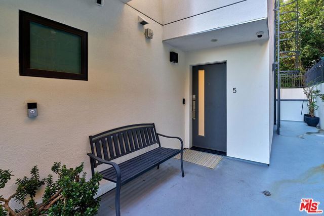 829 N Martel Avenue 5, Los Angeles, CA 90046