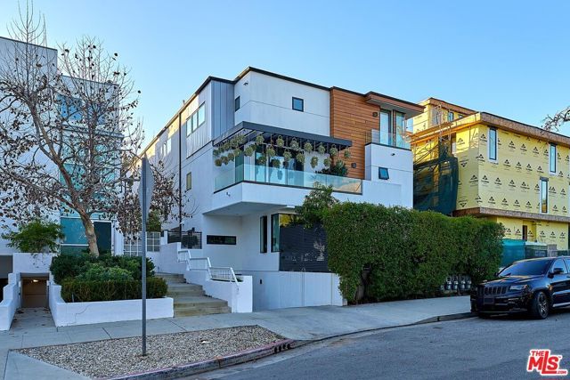 829 N Martel Avenue 5, Los Angeles, CA 90046