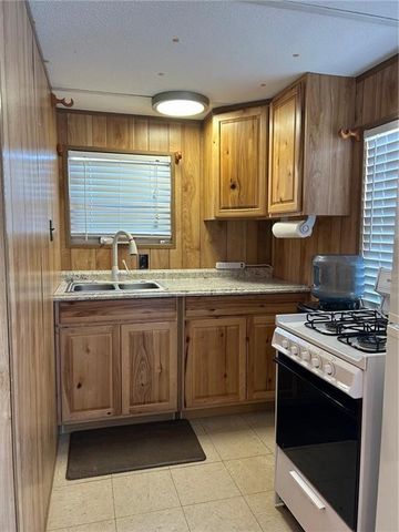 1192 E County Road 2360, Riviera, TX 78379