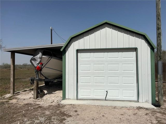 1192 E County Road 2360, Riviera, TX 78379