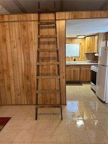 1192 E County Road 2360, Riviera, TX 78379