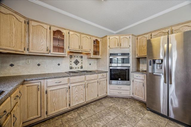 8831 WOOD MILLS CV E, Memphis, TN 38016