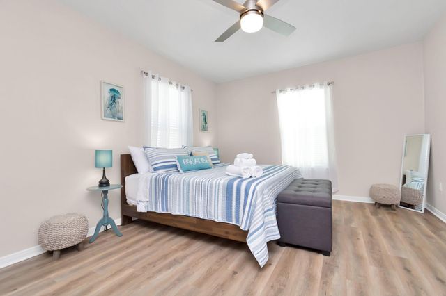 5322 Avenue K, Galveston, TX 77551