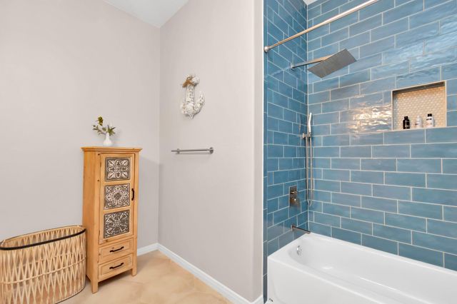5322 Avenue K, Galveston, TX 77551