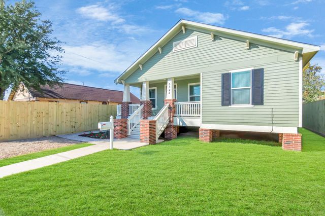 5322 Avenue K, Galveston, TX 77551
