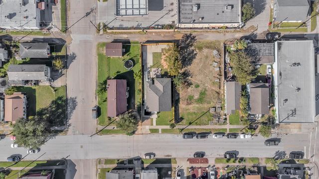 5322 Avenue K, Galveston, TX 77551