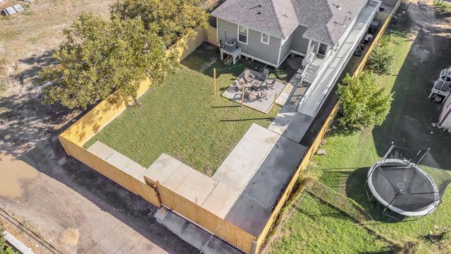 5322 Avenue K, Galveston, TX 77551