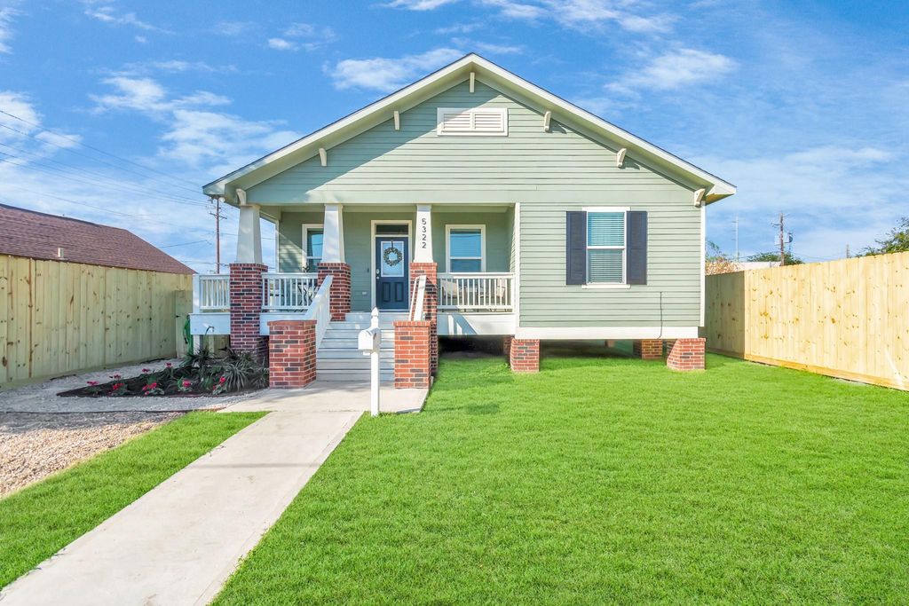 5322 Avenue K, Galveston, TX 77551
