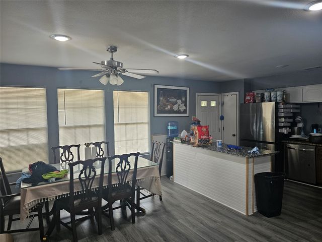 208 N Ellis Street, Lancaster, TX 75146