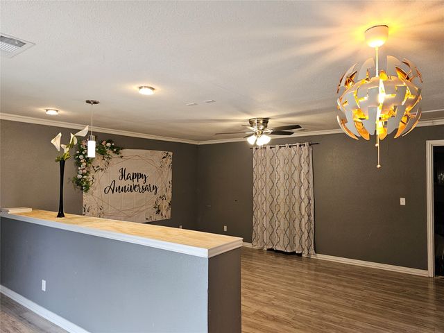 208 N Ellis Street, Lancaster, TX 75146