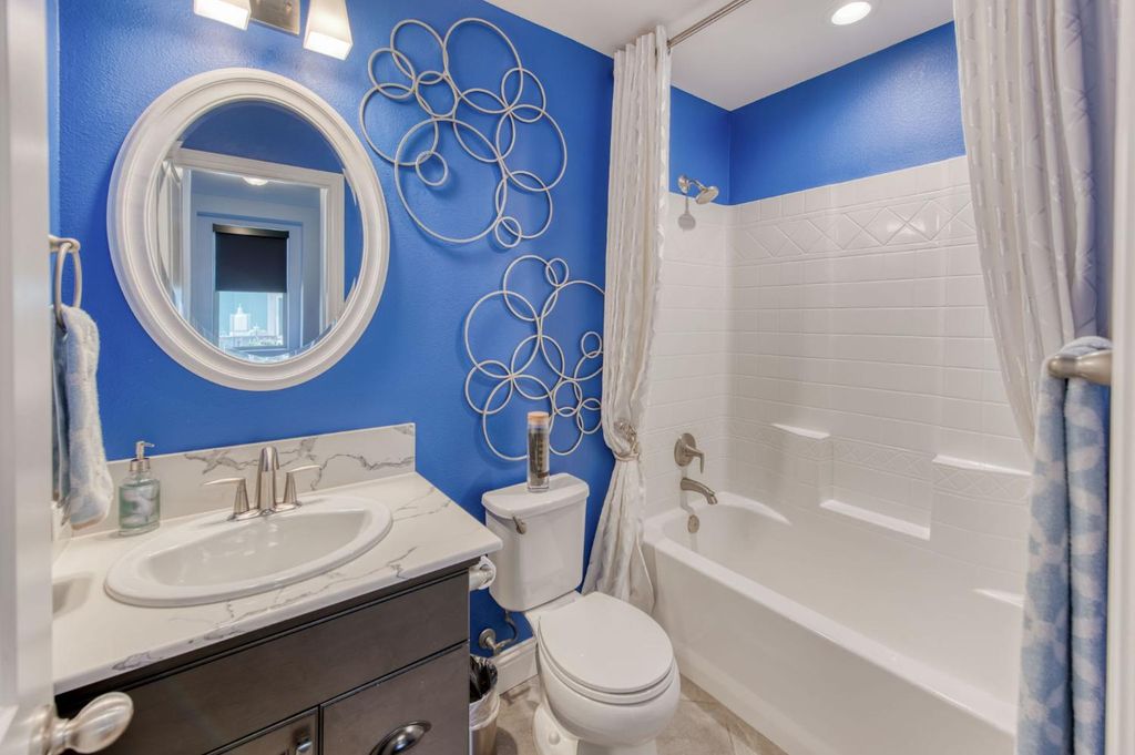 Image 10 of property listing at 273 Meridian Avenue, Madera, CA 93636