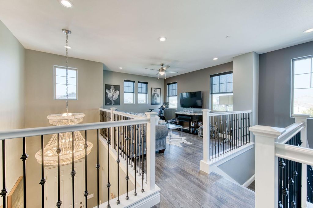 Image 13 of property listing at 273 Meridian Avenue, Madera, CA 93636