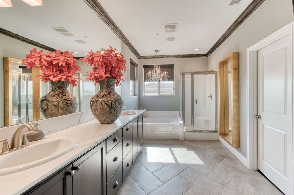 Image 18 of property listing at 273 Meridian Avenue, Madera, CA 93636