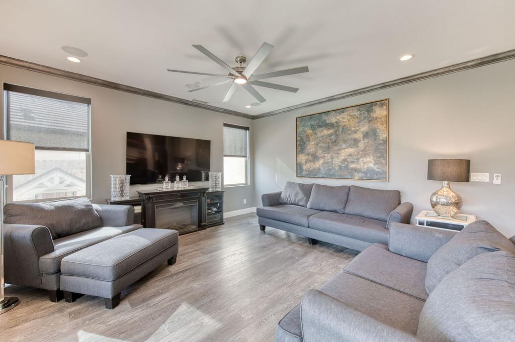 Image 30 of property listing at 273 Meridian Avenue, Madera, CA 93636