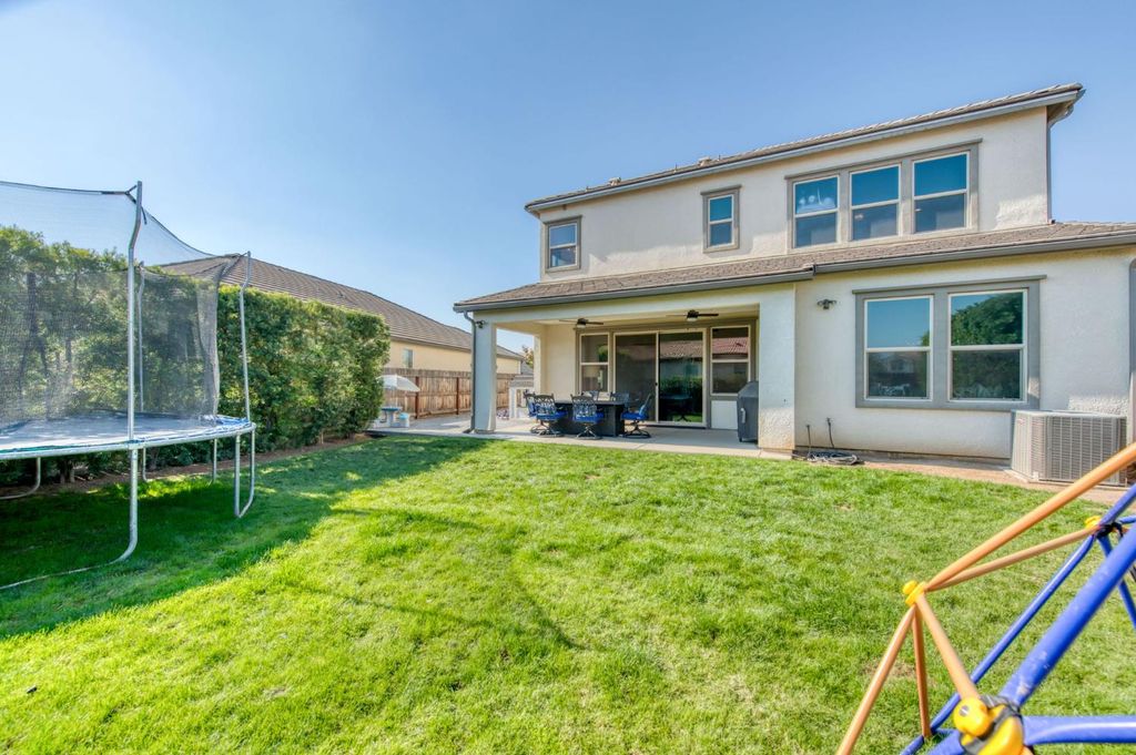 Image 44 of property listing at 273 Meridian Avenue, Madera, CA 93636