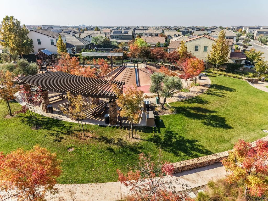 Image 55 of property listing at 273 Meridian Avenue, Madera, CA 93636