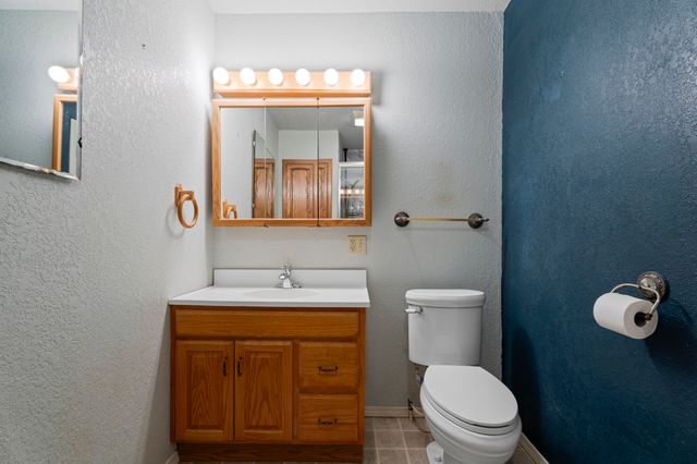 1014 Red Bud Drive, Grove, OK 74344