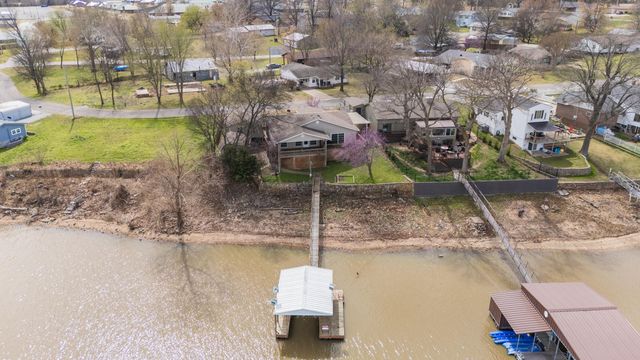 1014 Red Bud Drive, Grove, OK 74344