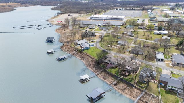 1014 Red Bud Drive, Grove, OK 74344