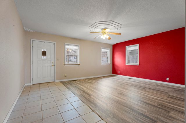 1014 Red Bud Drive, Grove, OK 74344