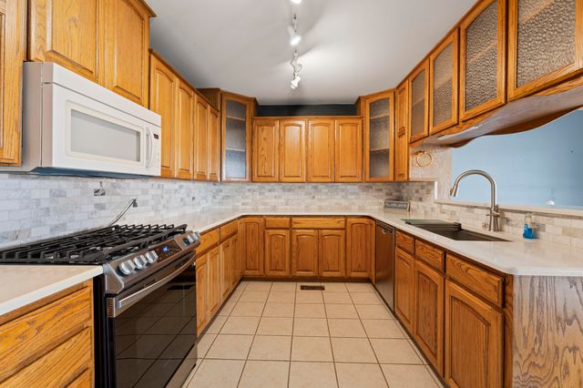 1014 Red Bud Drive, Grove, OK 74344