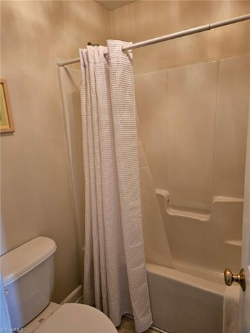 108 Olde Salem Drive, Jamestown, NC 27282