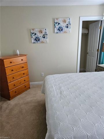 108 Olde Salem Drive, Jamestown, NC 27282