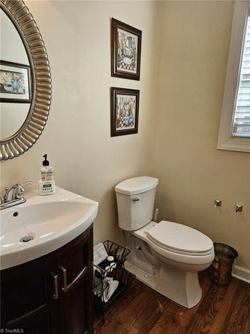 108 Olde Salem Drive, Jamestown, NC 27282