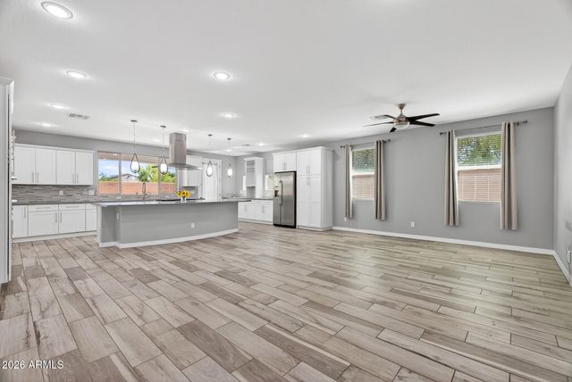 16118 W CAMERON Drive, Surprise, AZ 85379