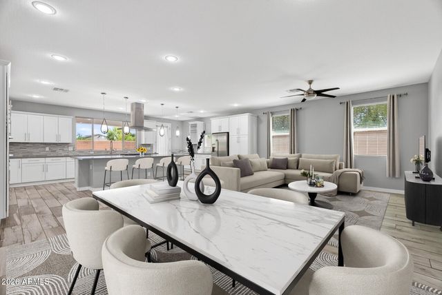 16118 W CAMERON Drive, Surprise, AZ 85379
