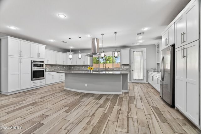 16118 W CAMERON Drive, Surprise, AZ 85379