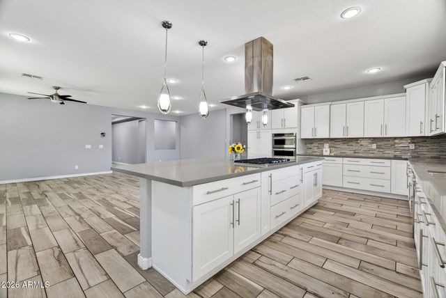 16118 W CAMERON Drive, Surprise, AZ 85379