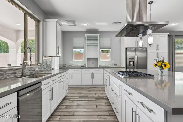 16118 W CAMERON Drive, Surprise, AZ 85379