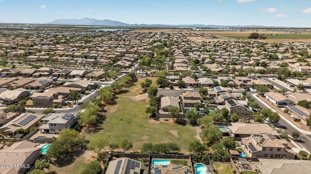 16118 W CAMERON Drive, Surprise, AZ 85379