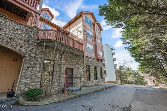 830 Golf View Boulevard, Pigeon Forge, TN 37863