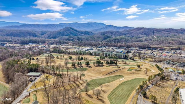 830 Golf View Boulevard, Pigeon Forge, TN 37863