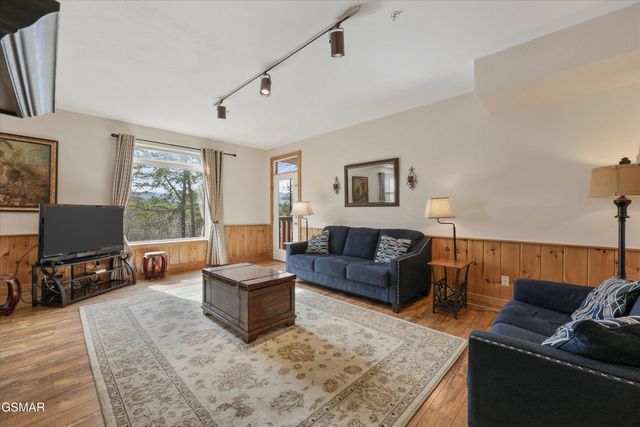 830 Golf View Boulevard, Pigeon Forge, TN 37863